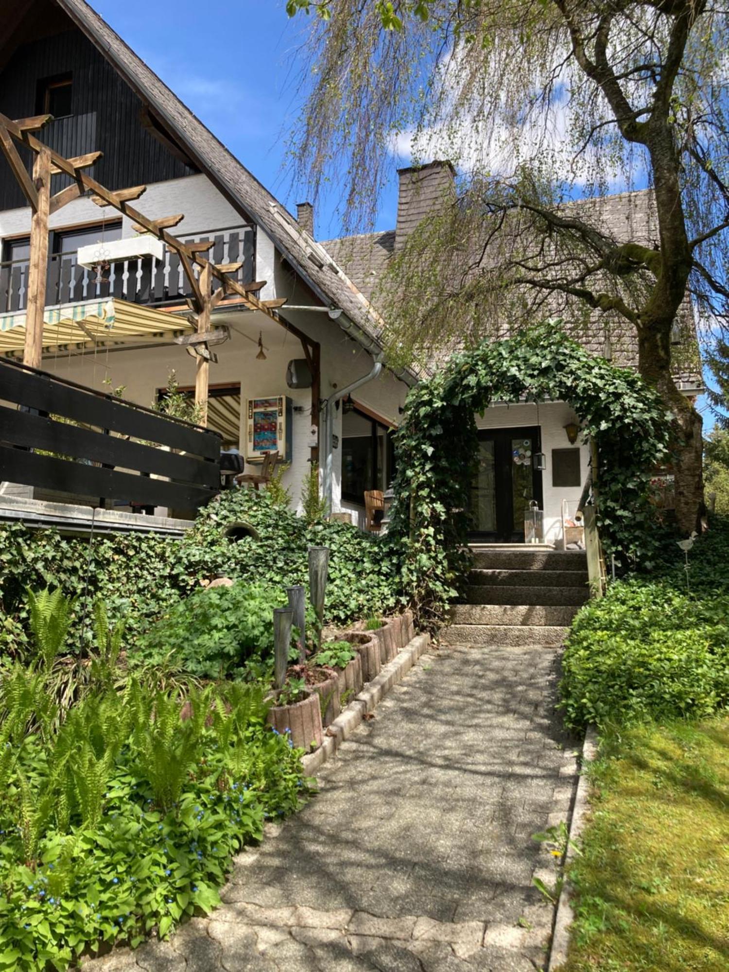 Gasthof Walhalja Schmallenberg Exteriör bild