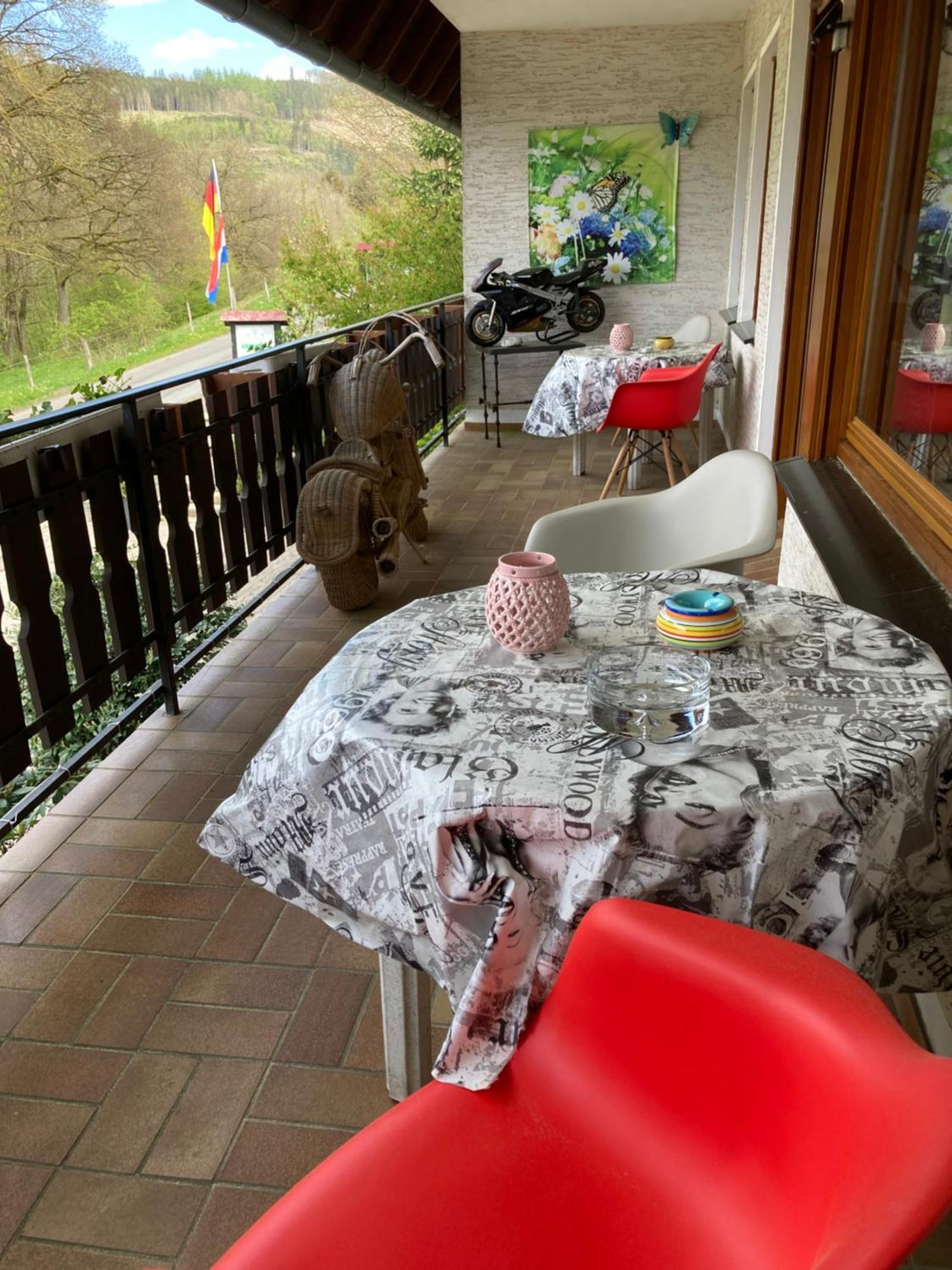 Gasthof Walhalja Schmallenberg Exteriör bild