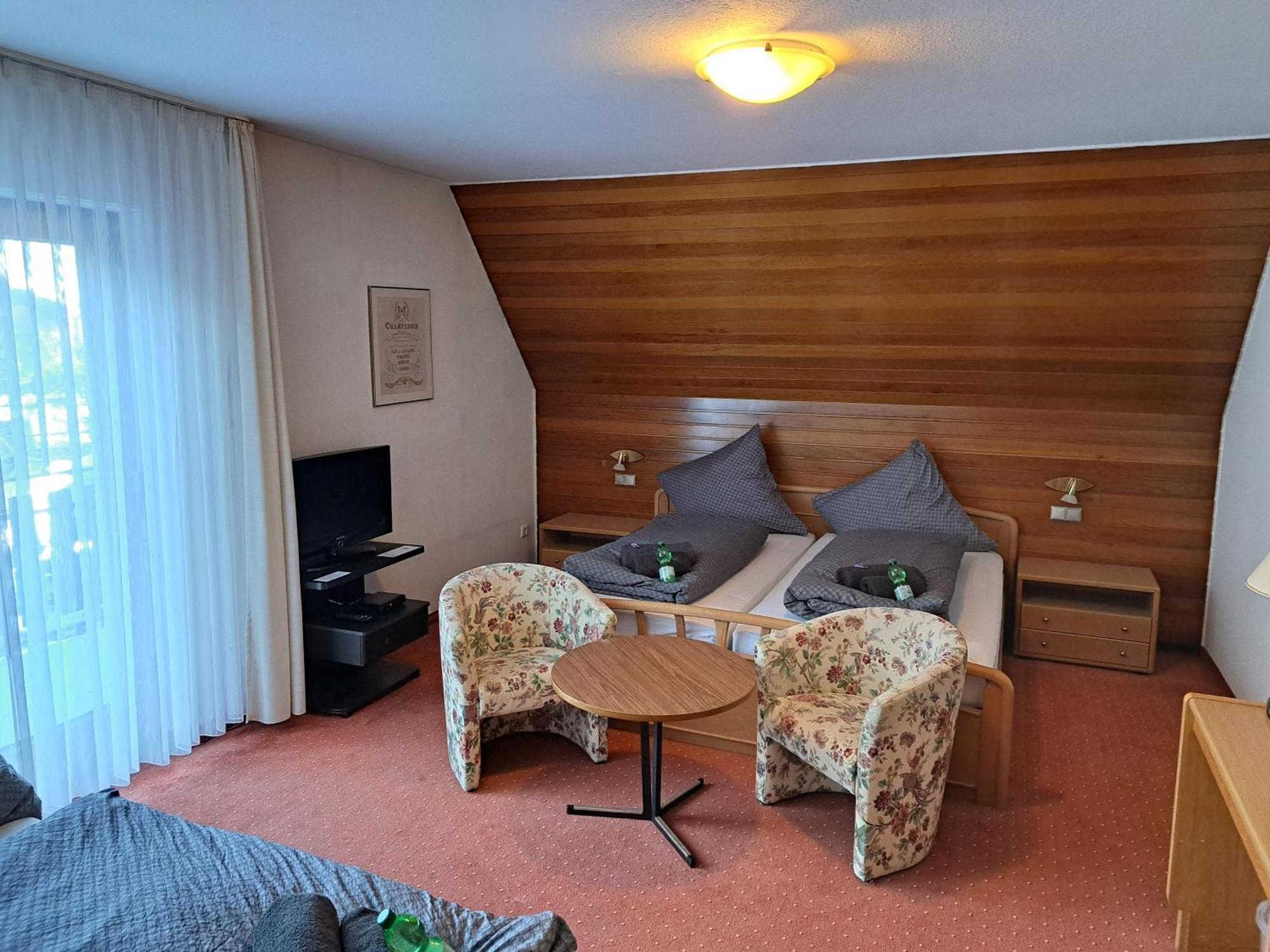 Gasthof Walhalja Schmallenberg Exteriör bild