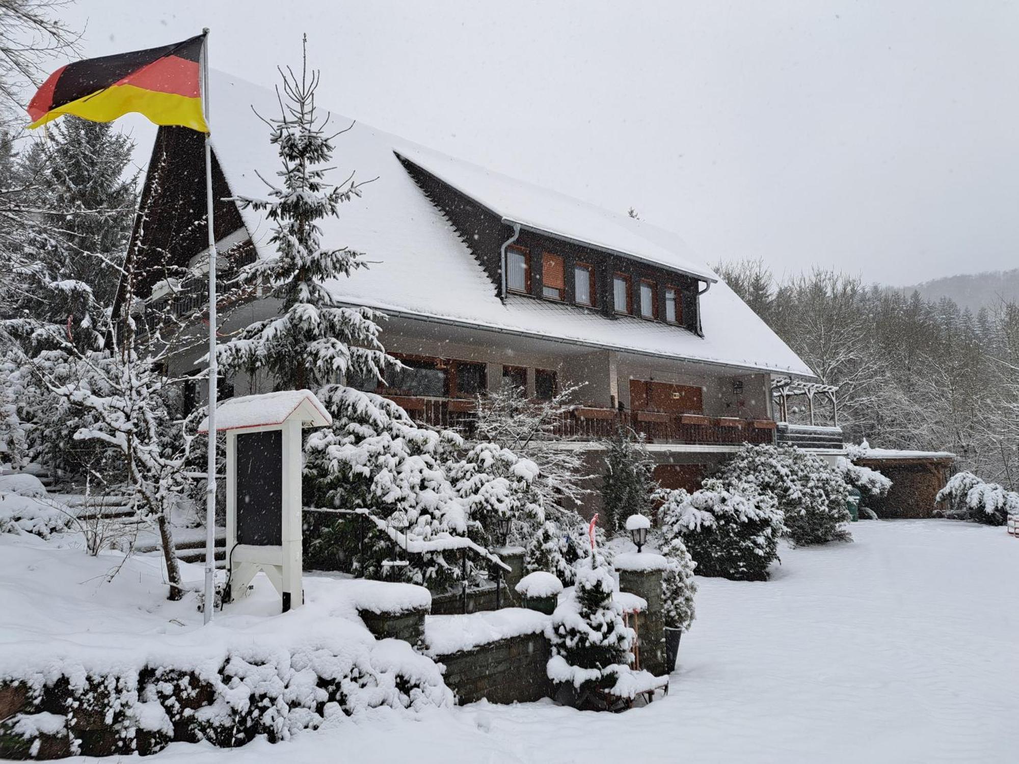 Gasthof Walhalja Schmallenberg Exteriör bild